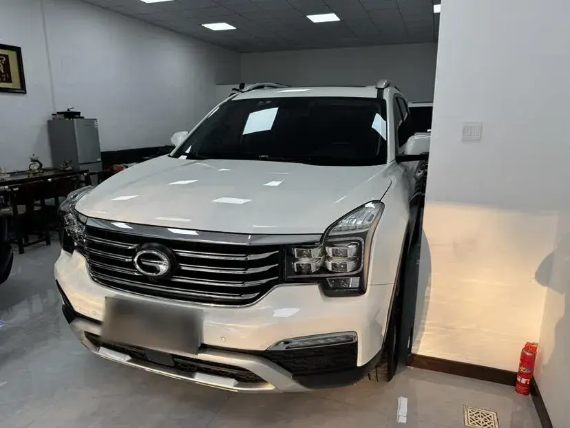 2017 GAC Trumpchi GS8 2.0T 201HP L4 6AT