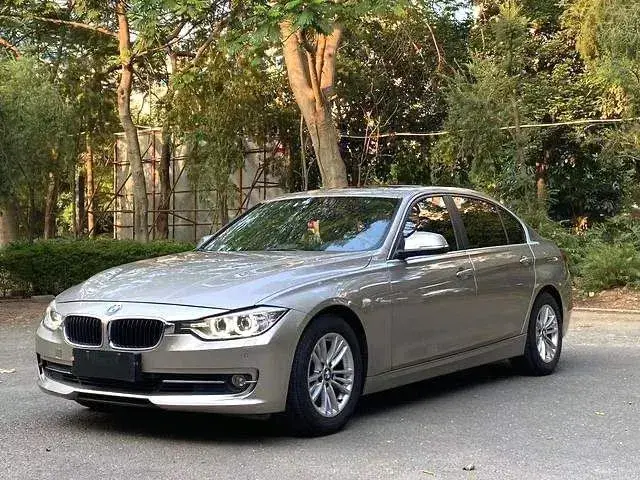 2015 BMW 3 Series 2.0T 184HP L4 8AT