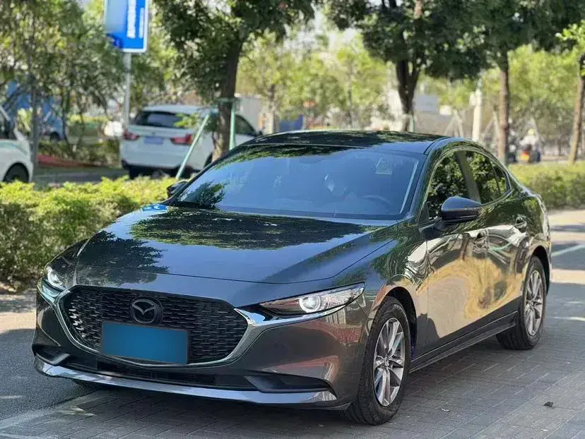2021 Mazda 3 Axela 2.0L 158HP L4 6AT