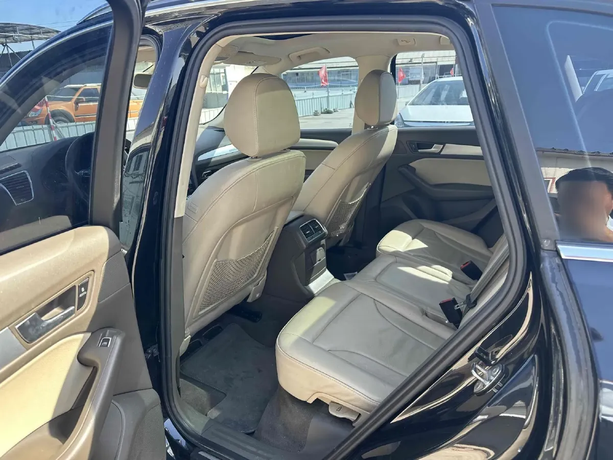 2015 Audi Q5 2.0T 224HP L4 8AT,autocango,china used car exporter,china ev exporter,chinese used car exporter,chinese used ev exporter