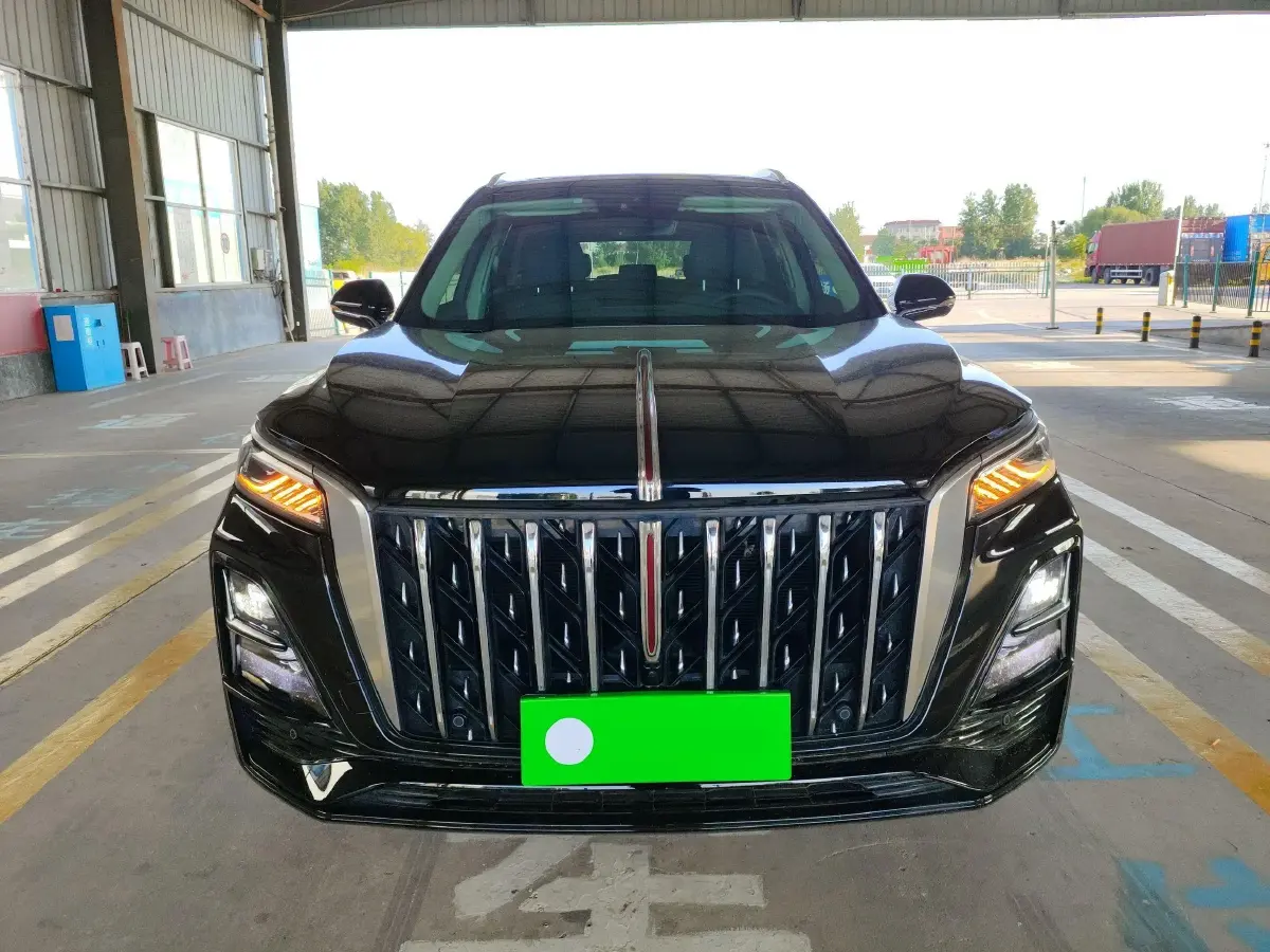 2023 HongQi HS5 2.0T 252HP L4 8AT