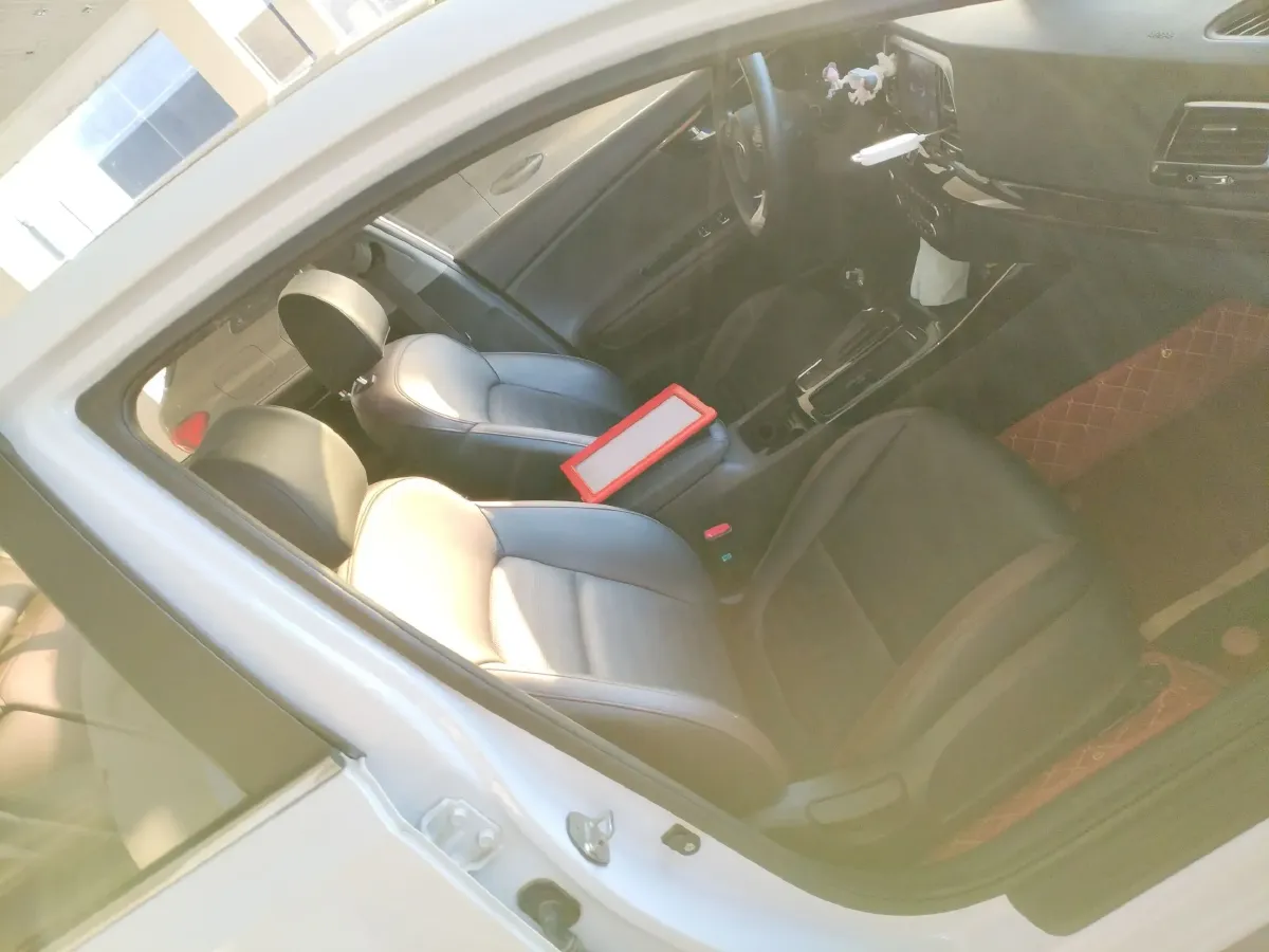 2017 Kia Cachet 1.8L 143HP L4 6AT,autocango,china used car exporter,china ev exporter,chinese used car exporter,chinese used ev exporter