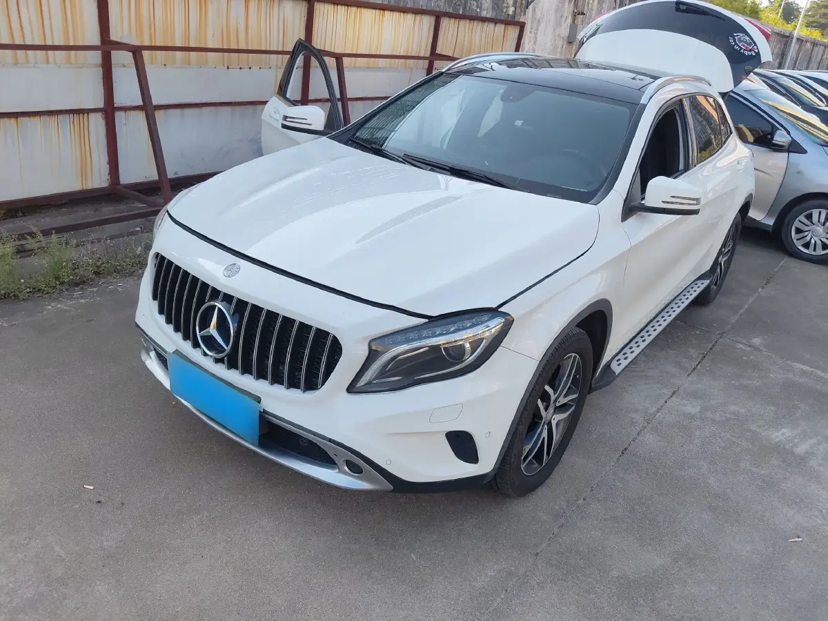 2015 Mercedes-Benz GLA Class 1.6T 156HP L4 7DCT