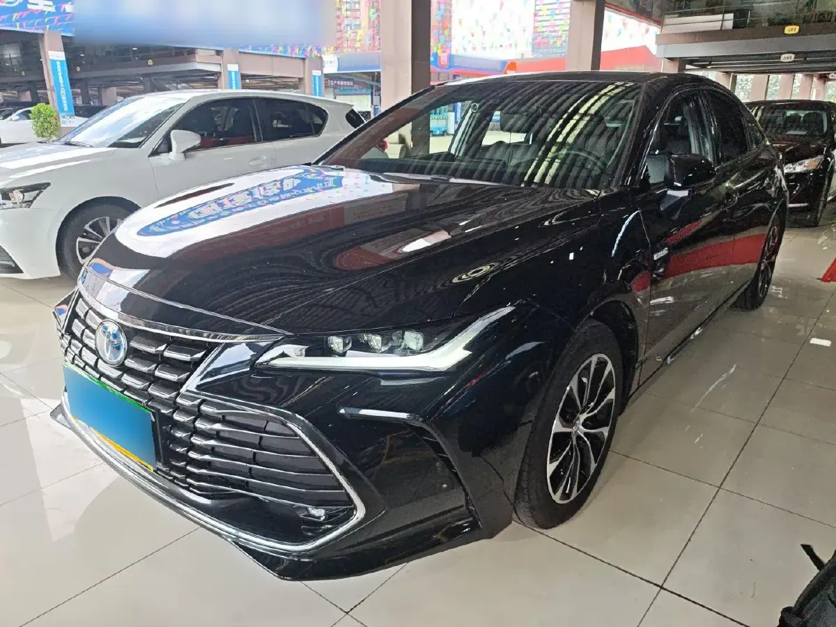 2023 Toyota Avalon 2.5L 178HP L4 E-CVT Hybrid