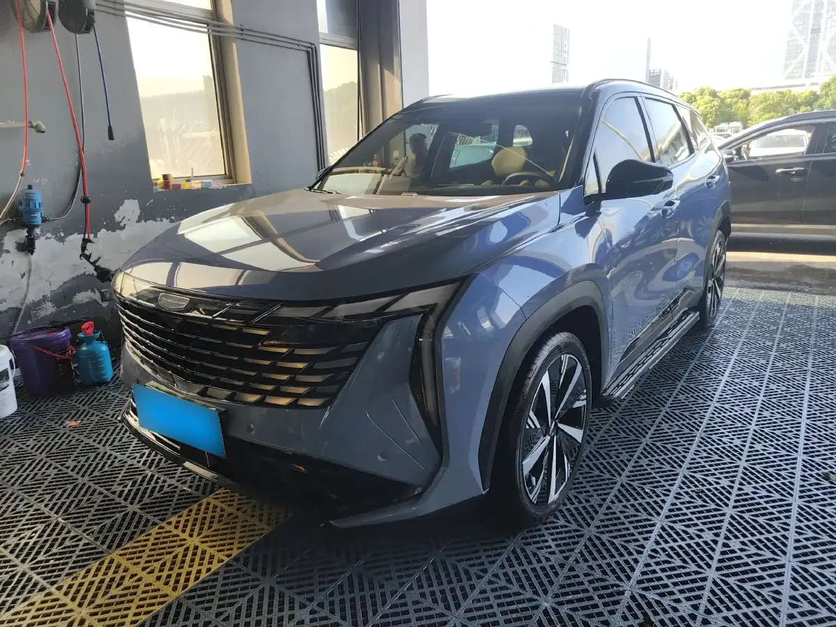 2023 Geely StarRay 2.0T 218HP L4 7DCT