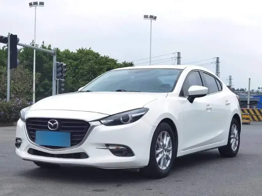 2017 Mazda 3 Axela 1.5L 117HP L4 6AT