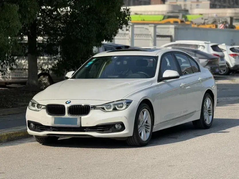 2016 BMW 3 Series 2.0T 184HP L4 8AT