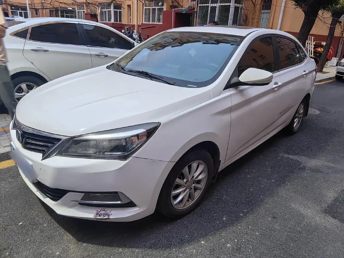 2015 ChangAn Alsvin V7 1.6L 124HP L4 5MT