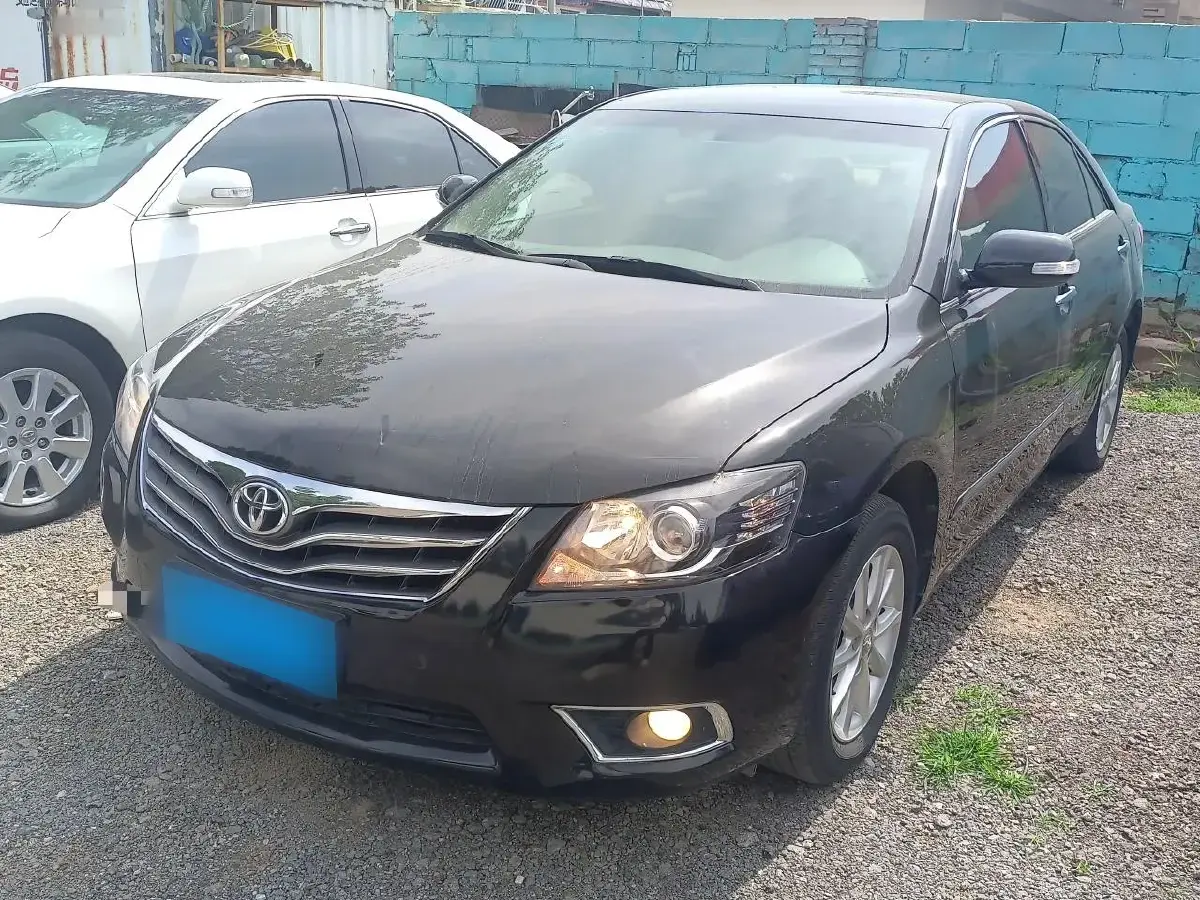 2013 Toyota Camry 2.0L 147HP L4 4AT