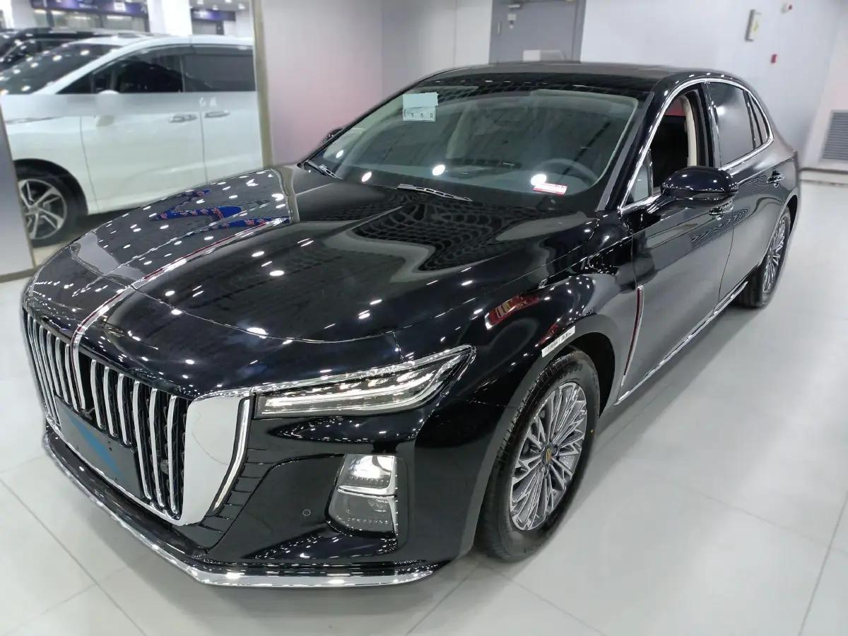 2024 HongQi H5 2.0T 224HP L4 8AT