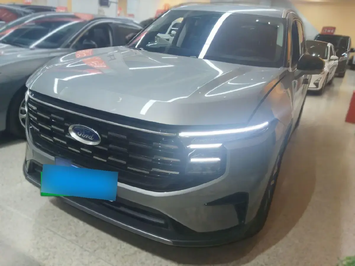 2025 Ford Edge 2.0T 275HP L4 E-CVT Hybrid