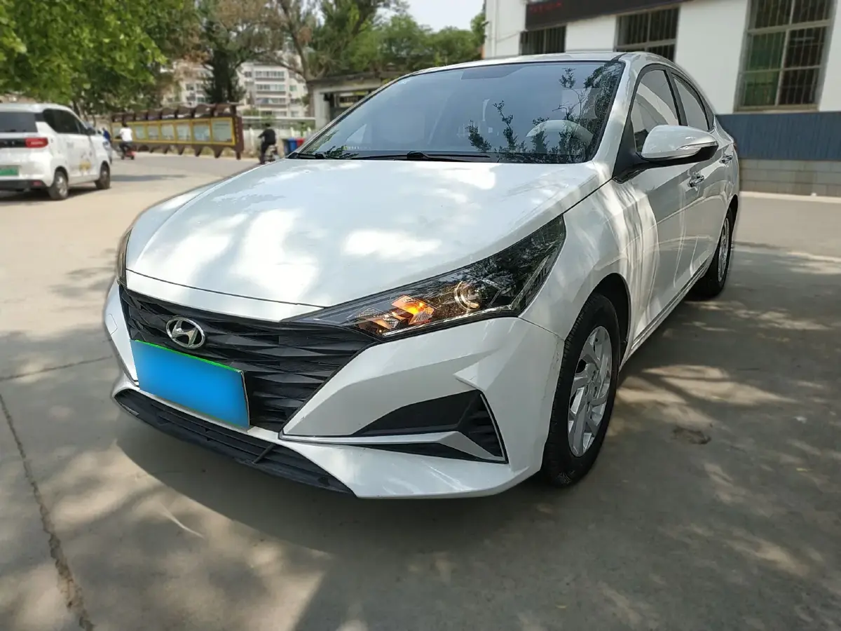 2020 Hyundai Verna 1.4L 100HP L4 6MT