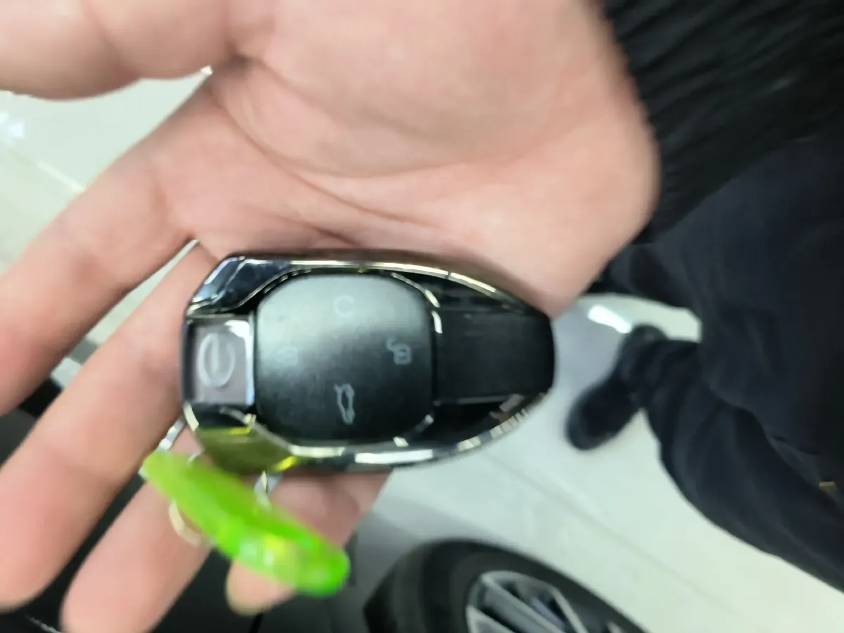 2024 GAC Trumpchi ES9 2.0T 190HP L4 2DHT PHEV 25.57KWH,autocango,china used car exporter,china ev exporter,chinese used car exporter,chinese used ev exporter