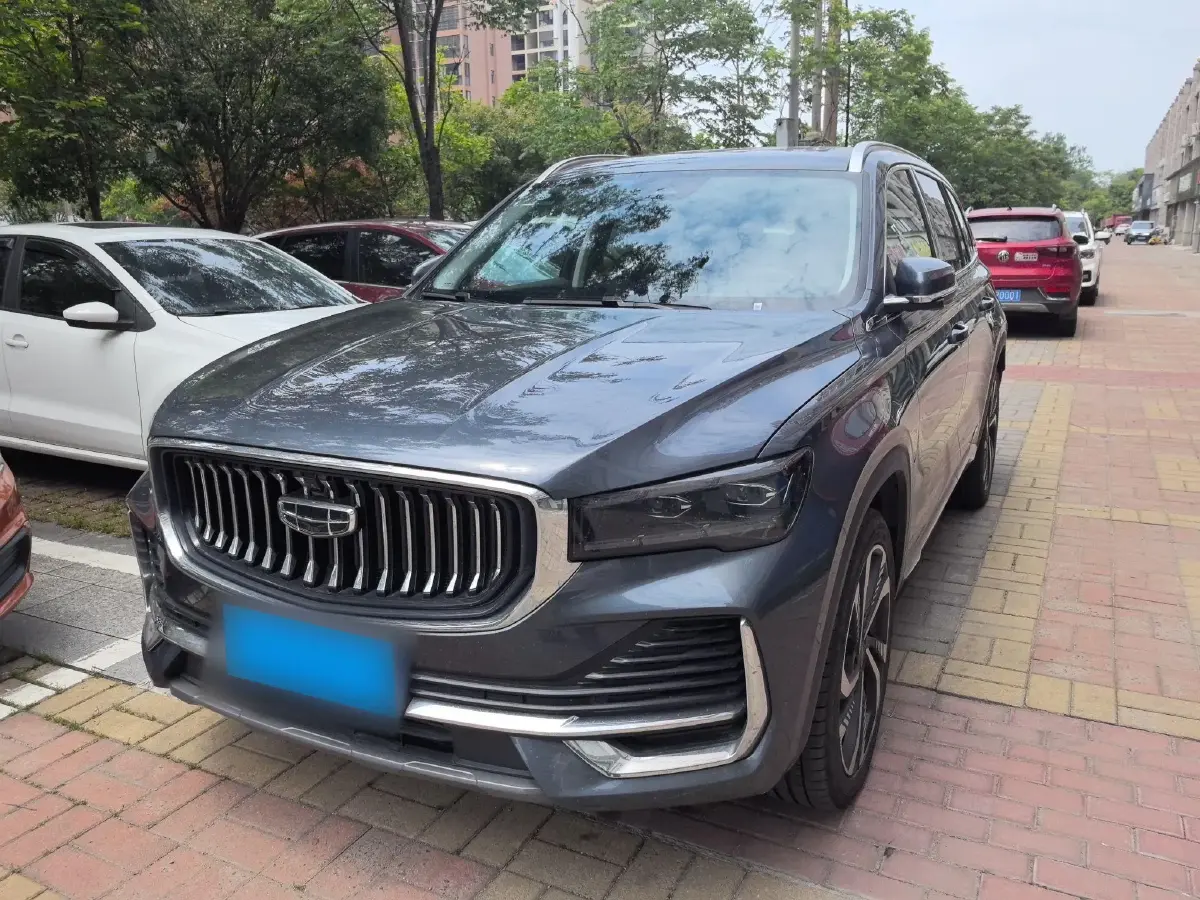 2023 Geely Monjaro 2.0T 238HP L4 8AT