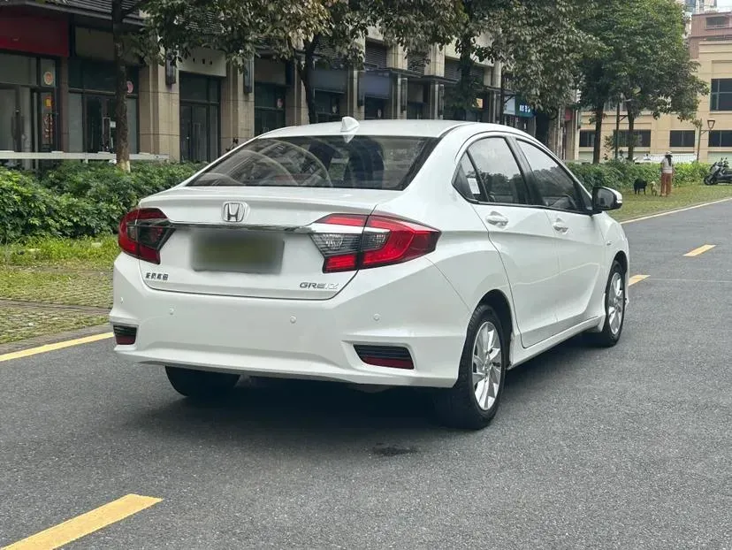 2016 Honda Greiz 1.5L 131HP L4 CVT,autocango,china used car exporter,china ev exporter,chinese used car exporter,chinese used ev exporter