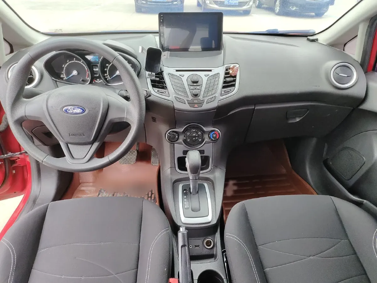 2013 Ford Fiesta 1.5L 110HP L4 6DCT,autocango,china used car exporter,china ev exporter,chinese used car exporter,chinese used ev exporter