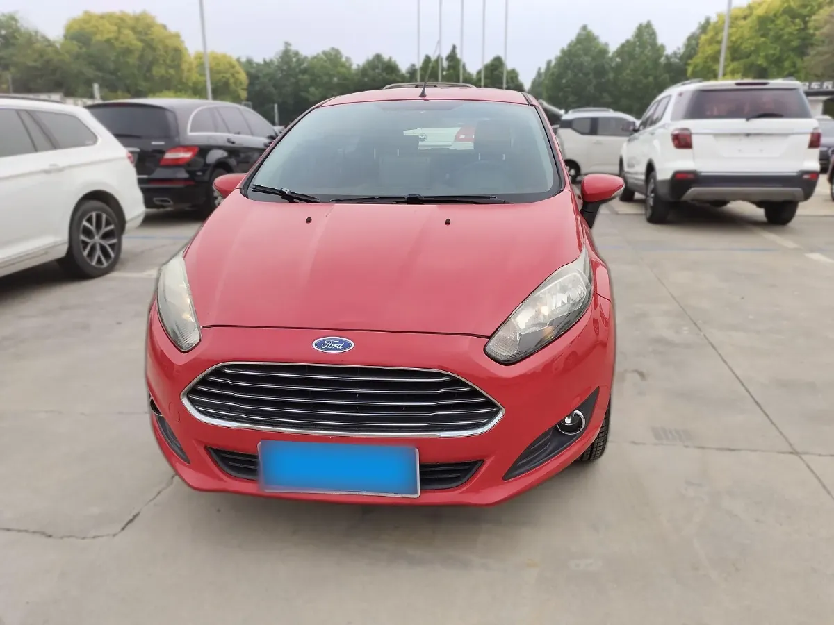 2013 Ford Fiesta 1.5L 110HP L4 6DCT,autocango,china used car exporter,china ev exporter,chinese used car exporter,chinese used ev exporter