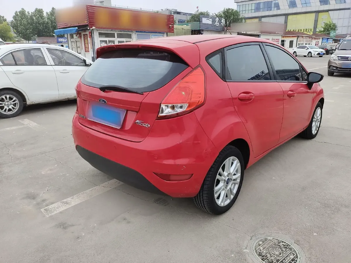 2013 Ford Fiesta 1.5L 110HP L4 6DCT,autocango,china used car exporter,china ev exporter,chinese used car exporter,chinese used ev exporter