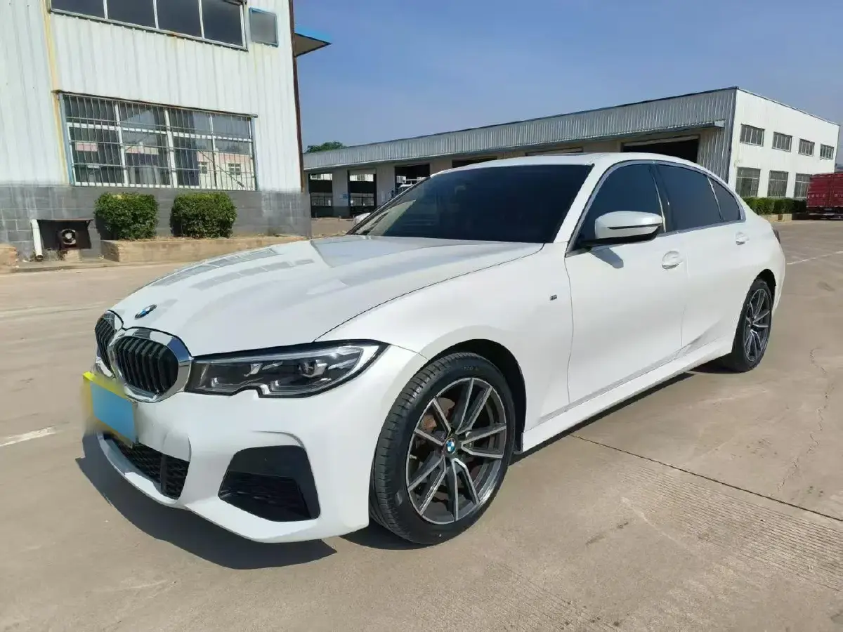 2022 BMW 3 Series 2.0T 156HP L4 8AT