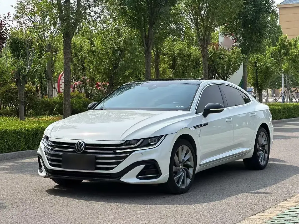 2023 Volkswagen CC 2.0T 220HP L4 7DCT
