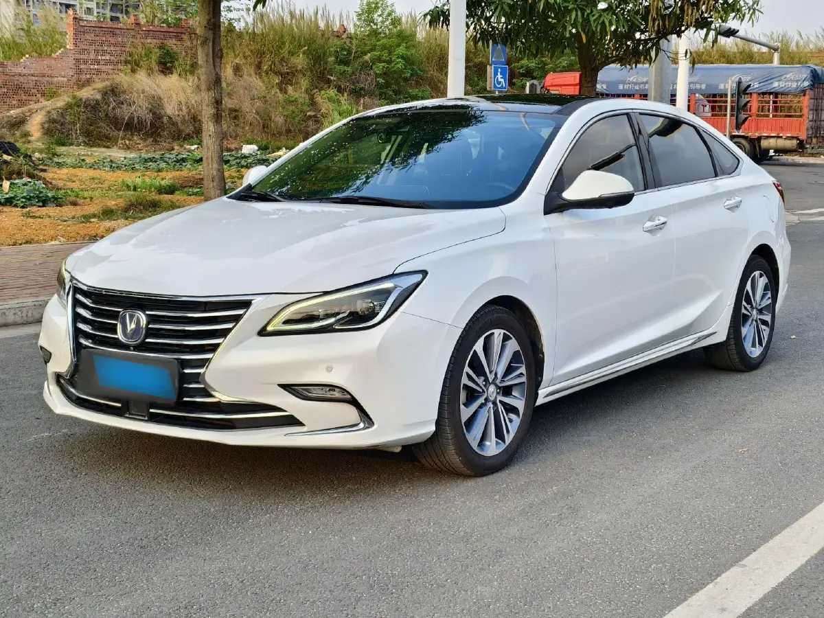 2018 ChangAn Raeton CC 1.5T 156HP L4 6AT