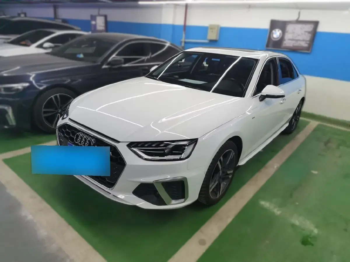 2020 Audi A4L 2.0T 190HP L4 7DCT