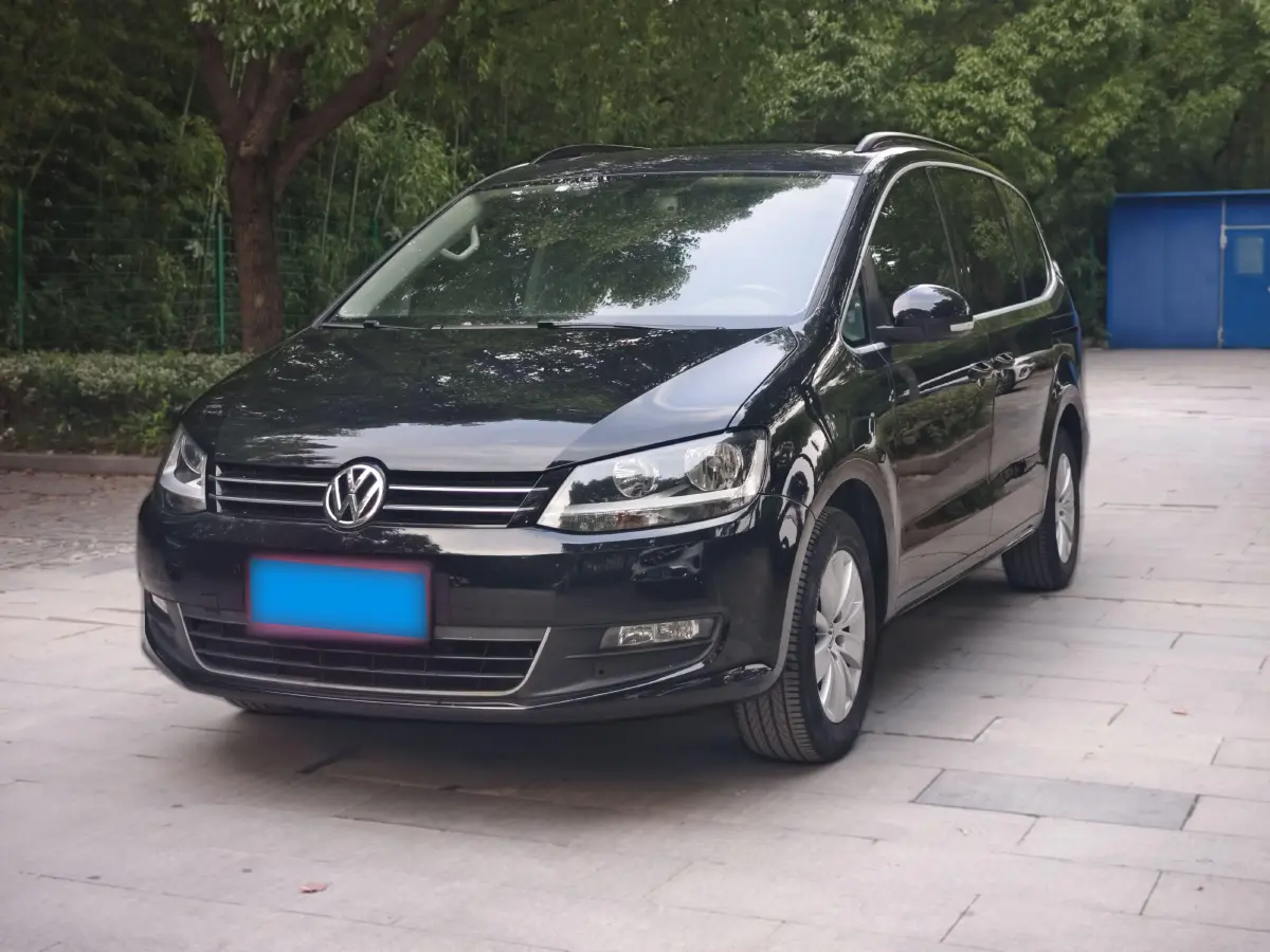 2013 Volkswagen Sharan 1.8T 160HP L4 6DCT