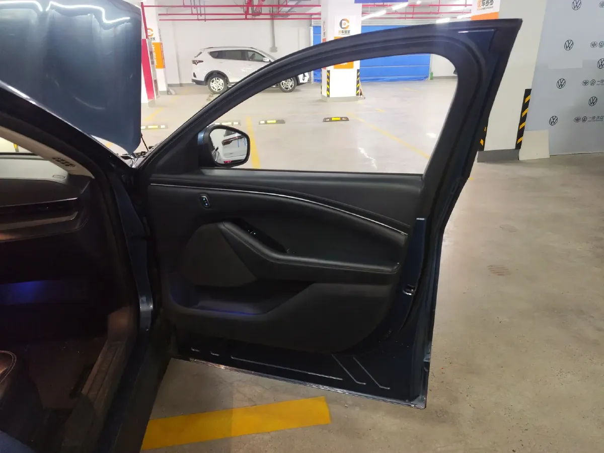 2021 Ford Mustang Mach-E BEV 61.5KWH,autocango,china used car exporter,china ev exporter,chinese used car exporter,chinese used ev exporter