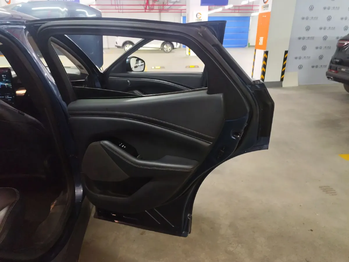 2021 Ford Mustang Mach-E BEV 61.5KWH,autocango,china used car exporter,china ev exporter,chinese used car exporter,chinese used ev exporter