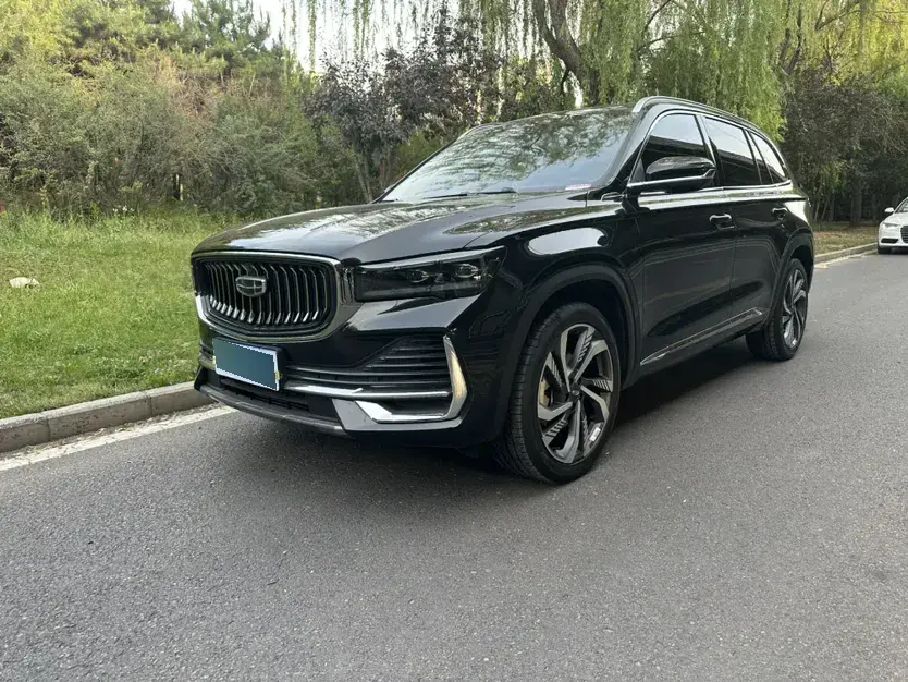 2023 Geely Monjaro 2.0T 238HP L4 8AT