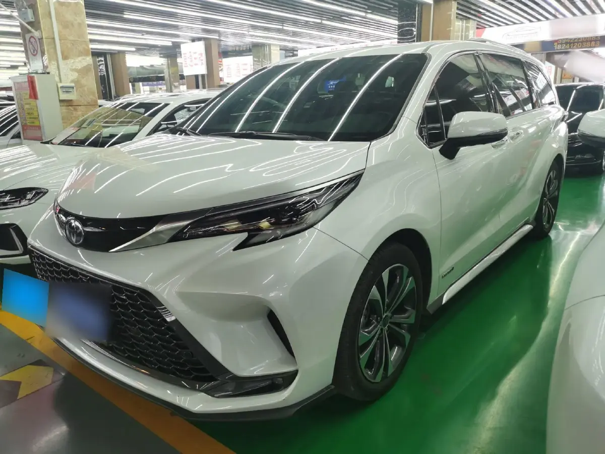 2023 Toyota Granvia 2.5L 189HP L4 E-CVT Hybrid,autocango,china used car exporter,china ev exporter,chinese used car exporter,chinese used ev exporter
