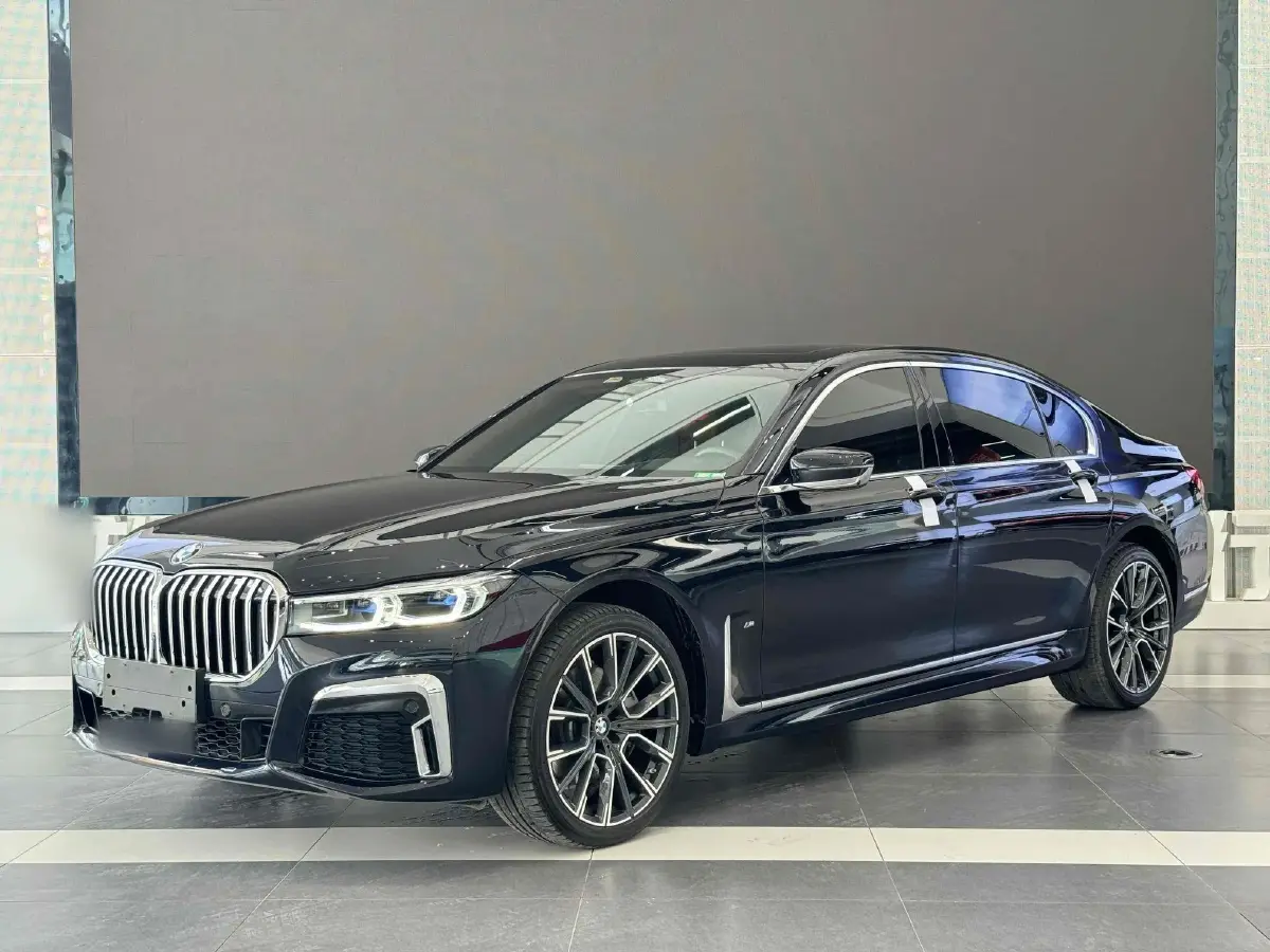 2019 BMW 7 Series 3.0T 340HP L6 8AT
