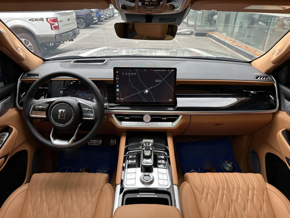 2024 Tank 500 2.0T 252HP L4 9AT PHEV 37.1/36.7KWH,autocango,china used car exporter,china ev exporter,chinese used car exporter,chinese used ev exporter