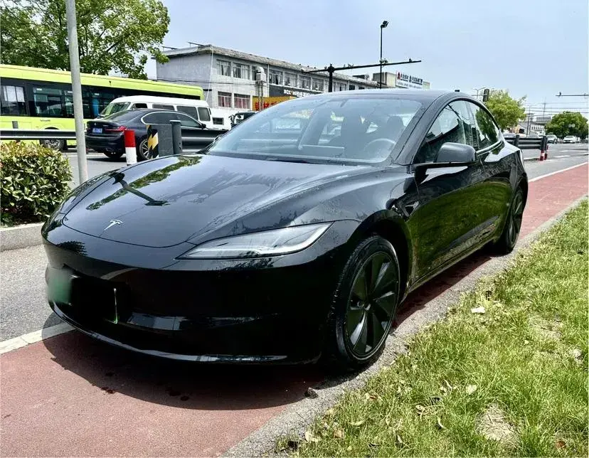 2023 Tesla Model 3 BEV 60KWH