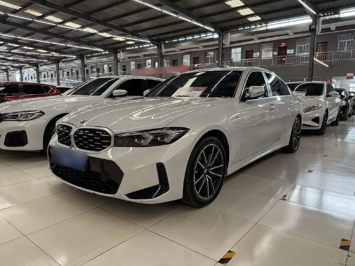 2024 BMW 3 Series 2.0T 184HP L4 8AT