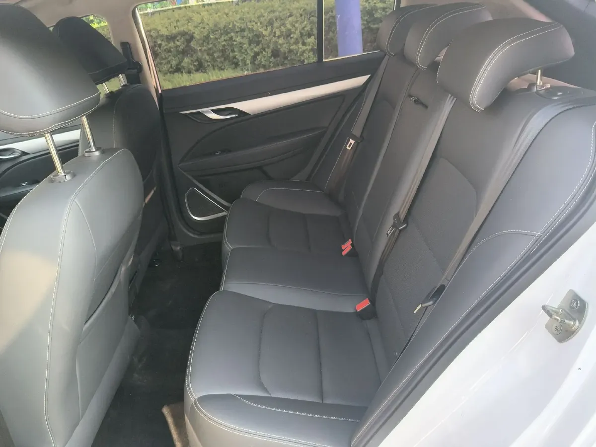 2018 Geely Vision S1 1.5L 109HP L4 5MT,autocango,china used car exporter,china ev exporter,chinese used car exporter,chinese used ev exporter