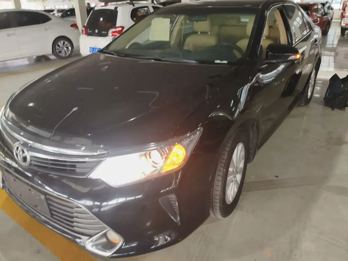 2015 Toyota Camry 2.0L 167HP L4 6AT