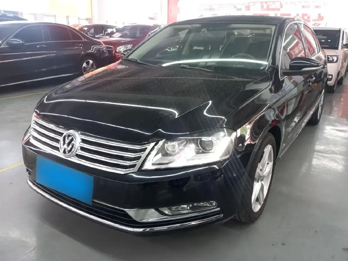 2015 Volkswagen Magotan 2.0T 200HP L4 6DCT