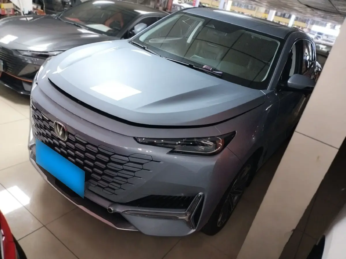 2021 ChangAn UNI-K 2.0T 233HP L4 8AT