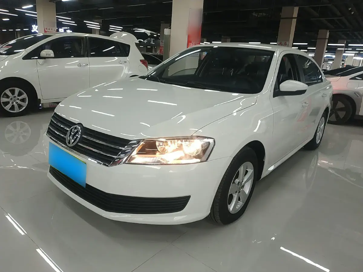 2013 Volkswagen Lavida 1.6L 110HP L4 6AT