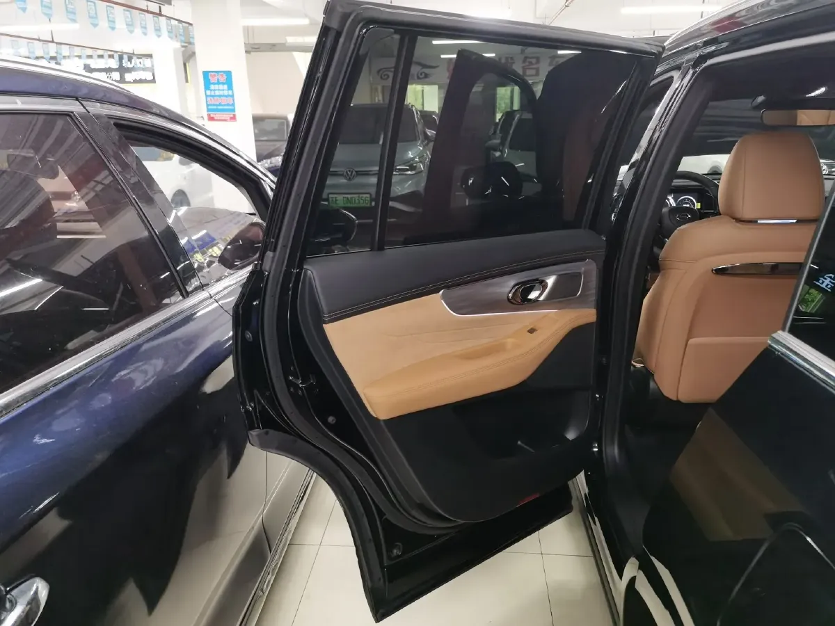 2024 GAC Trumpchi ES9 2.0T 190HP L4 2DHT PHEV 25.57KWH,autocango,china used car exporter,china ev exporter,chinese used car exporter,chinese used ev exporter