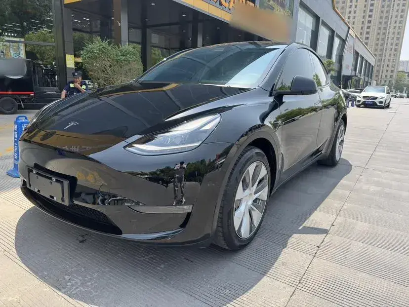 2021 Tesla Model Y BEV 60KWH