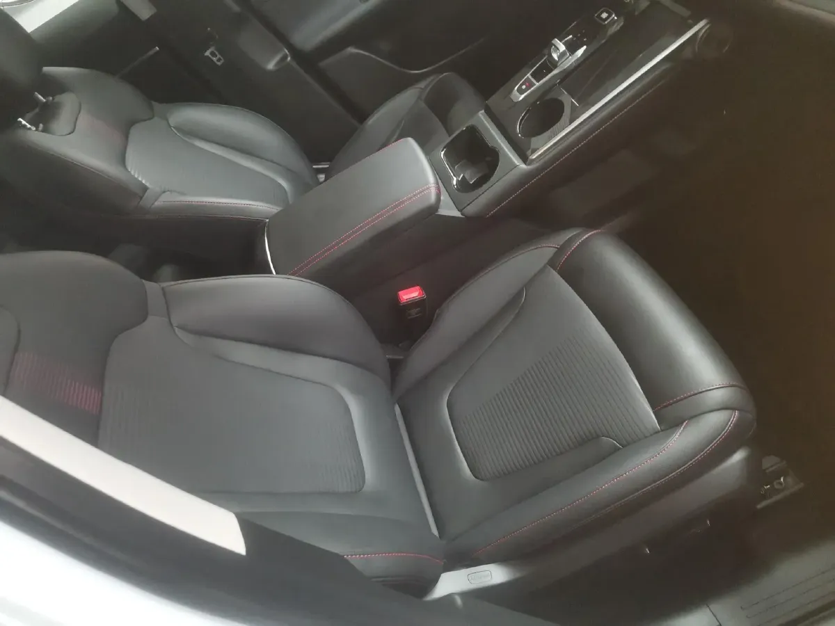 2022 GAC Trumpchi Emkoo 1.5T 177HP L4 7DCT,autocango,china used car exporter,china ev exporter,chinese used car exporter,chinese used ev exporter