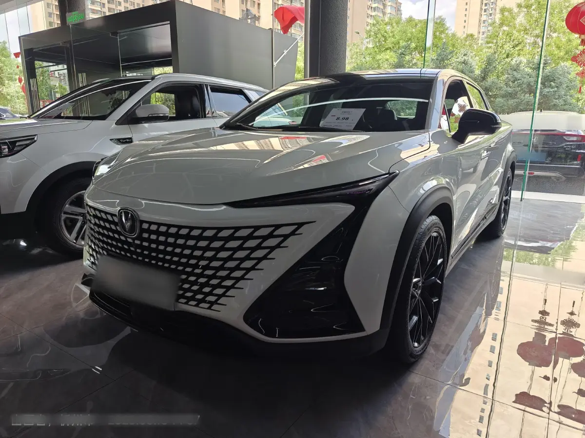 2022 ChangAn UNI-T 2.0T 233HP L4 8AT 2022 ChangAn UNI-T 2.0T 233HP L4 8AT