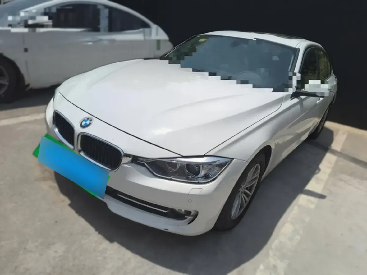 2015 BMW 3 Series 2.0T 184HP L4 8AT