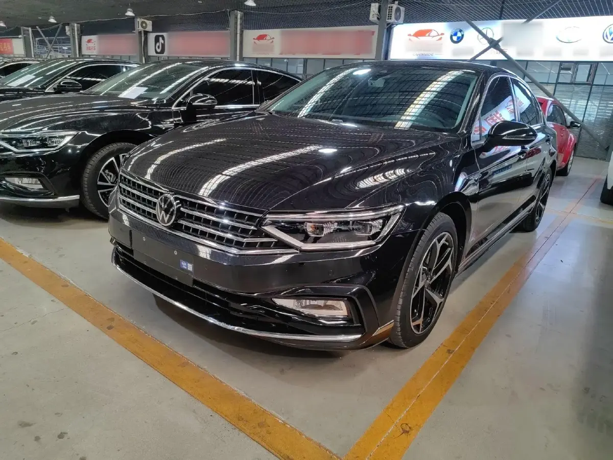 2023 Volkswagen Magotan 2.0T 186HP L4 7DCT