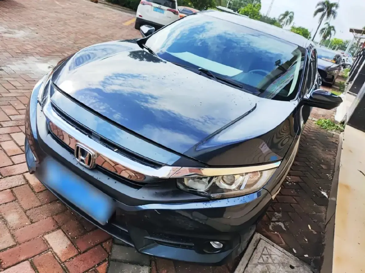 2016 Honda Civic 1.5T 177HP L4 CVT