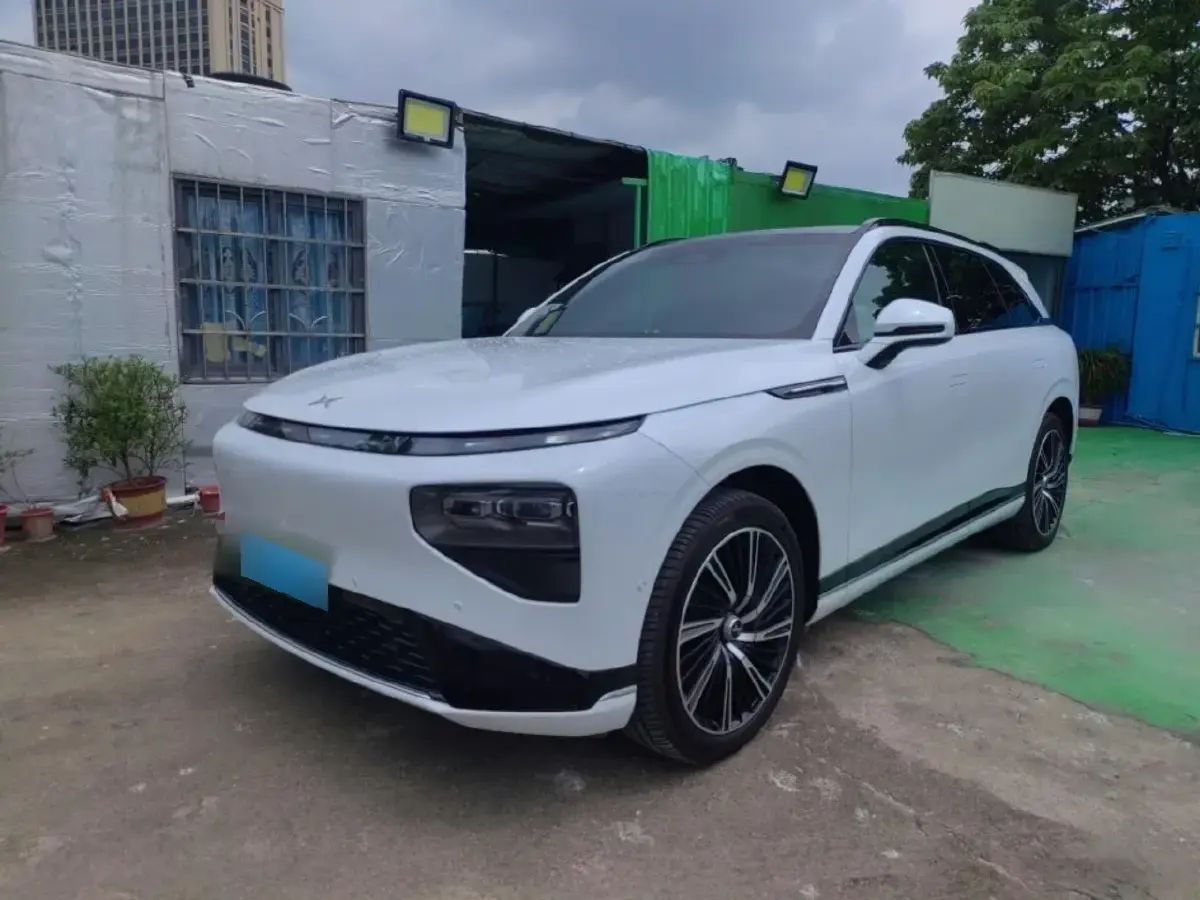 2022 Xpeng G9 BEV 98KWH