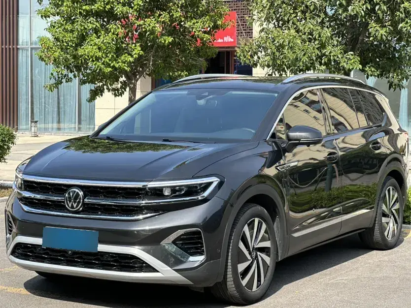 2021 Volkswagen Talagon 2.0T 220HP L4 7DCT