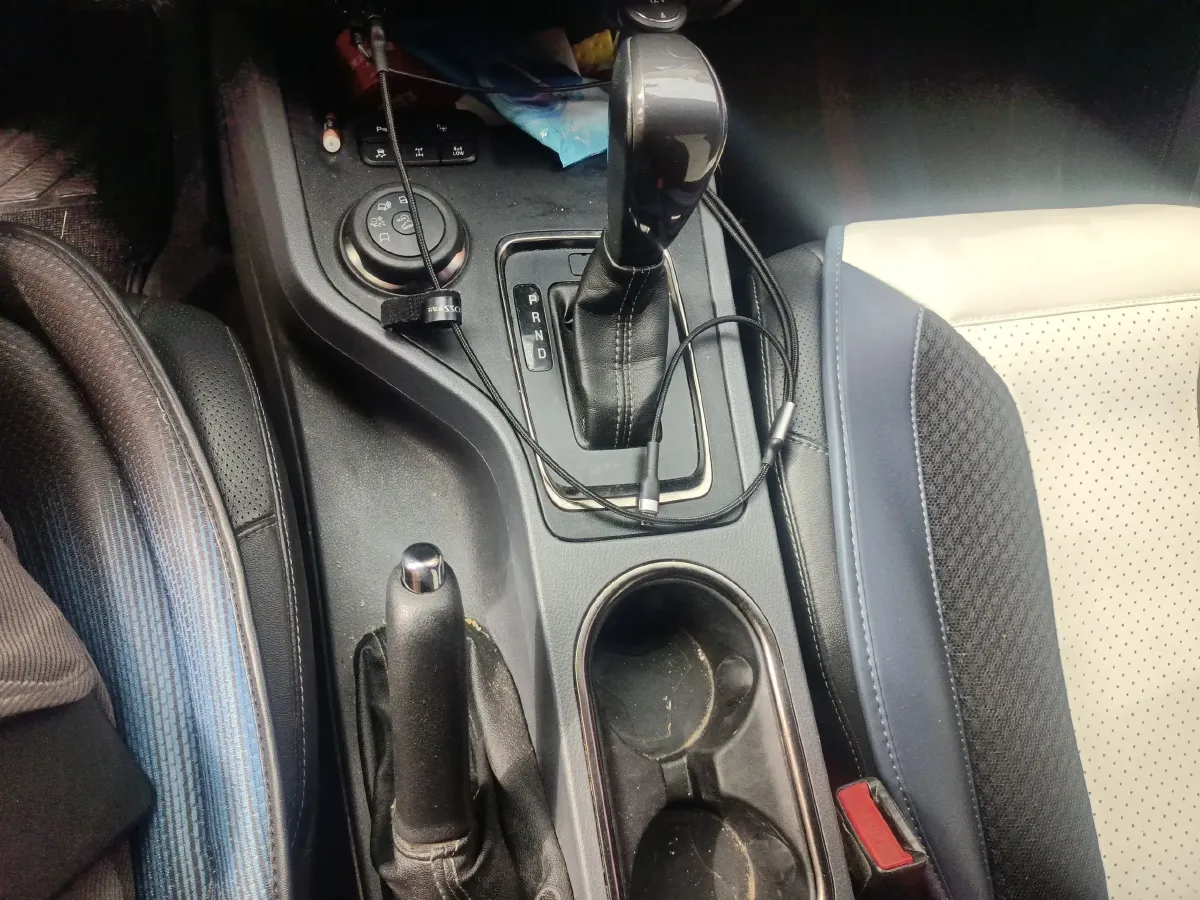 2016 Ford Everest 2.0T 245HP L4 6AT,autocango,china used car exporter,china ev exporter,chinese used car exporter,chinese used ev exporter